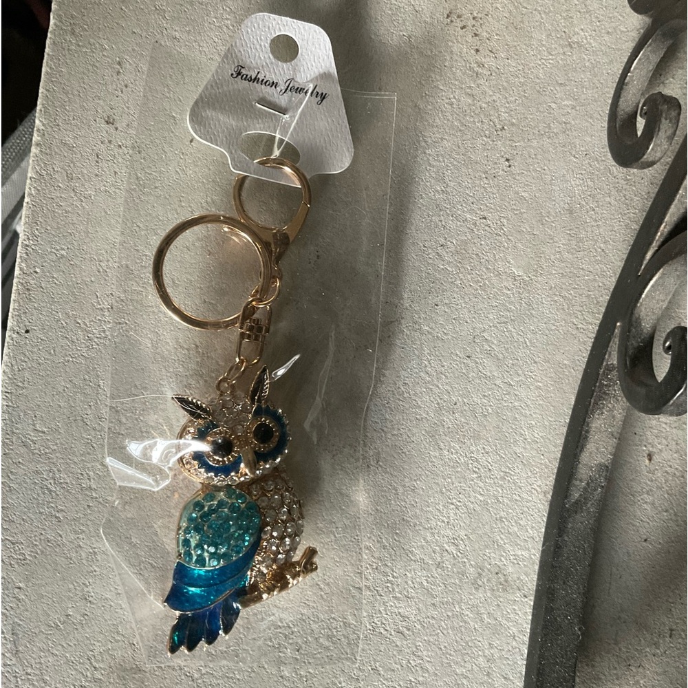 OWL blue rhinestone Key Chain + Clip NIP GIFTABLE
